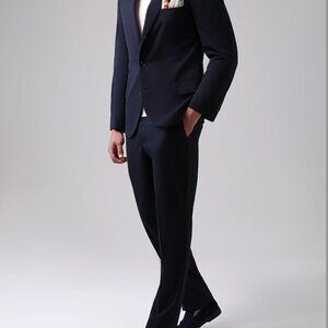 Brunello Cucinelli - Mens' Navy Suit - Wool/Silk blend, Size  IT 46 (US 36/38)